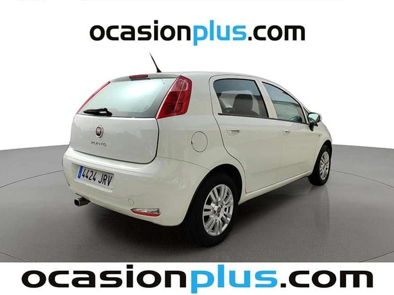 Usado Fiat Punto Easy 69 CV (50 kW) 2016 Blanco Utilitario