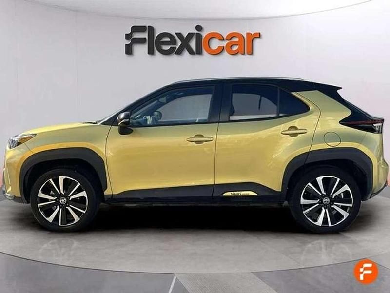 Usado Toyota Yaris Cross Edition 116 CV (85 kW) 2022 Amarillo SUV