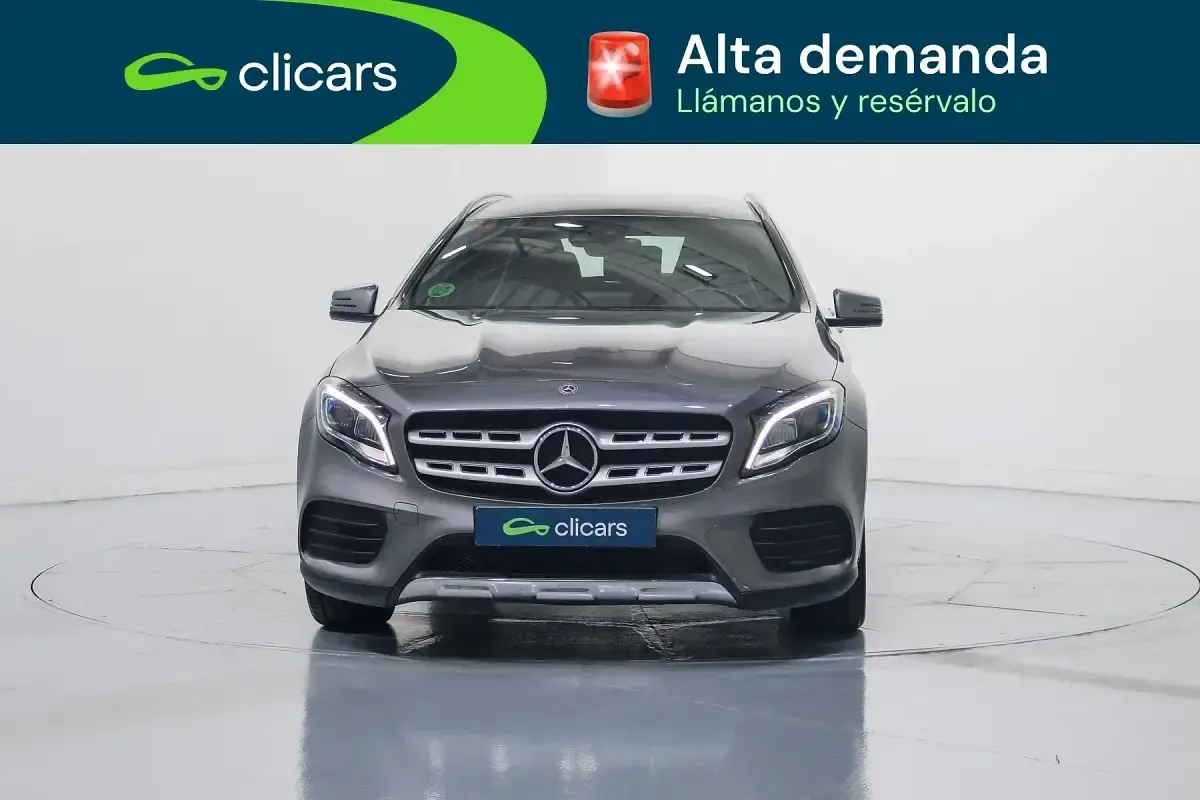 Usado Mercedes GLA200 136 CV (100 kW) 2019 Negro SUV