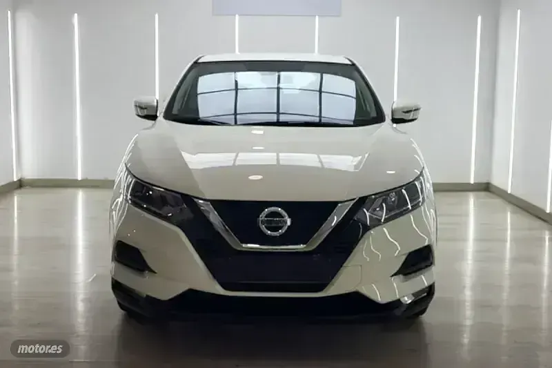 Usado Nissan Qashqai Acenta 140 CV (102 kW) 2021 Blanco SUV