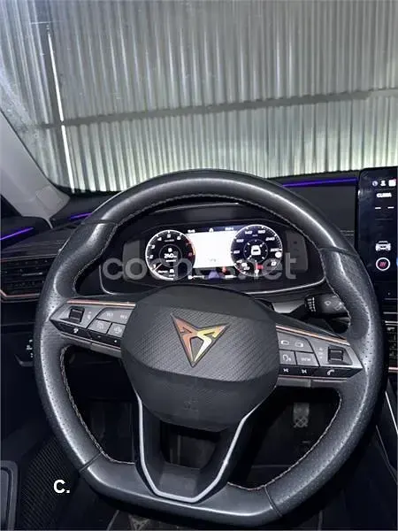 Usado Cupra Formentor 150 CV (110 kW) 2024 Gris / plata SUV