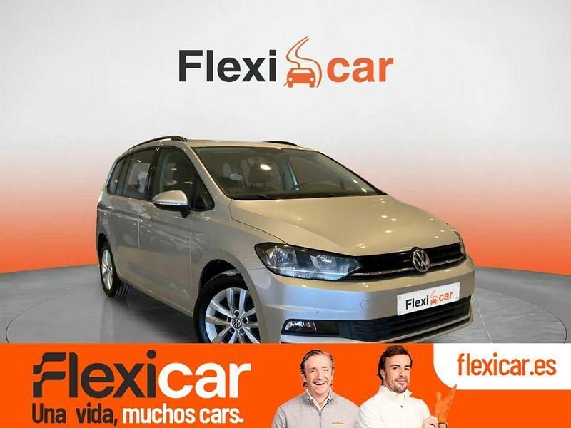 Gris / plata Usado 2017 VW Touran Advance Monovolumen | 15.990 € (Precio justo) - Imagen 1/4
