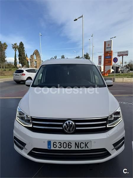 Begagnad VW Caddy Maxi Comfortline 150 HK (110 kW) 2018 Vit Minibuss
