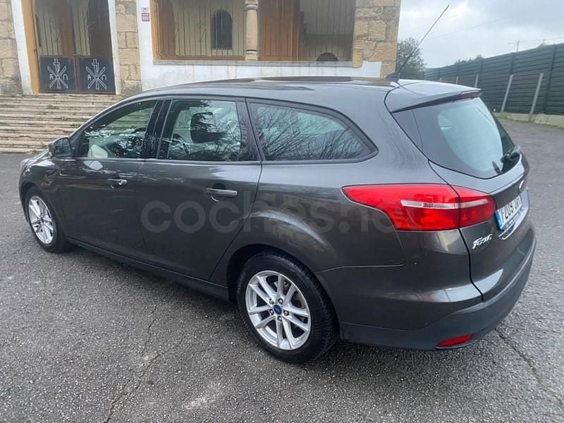 Usado Ford Focus Business Edition 125 CV (91 kW) 2017 Blanco Familiar