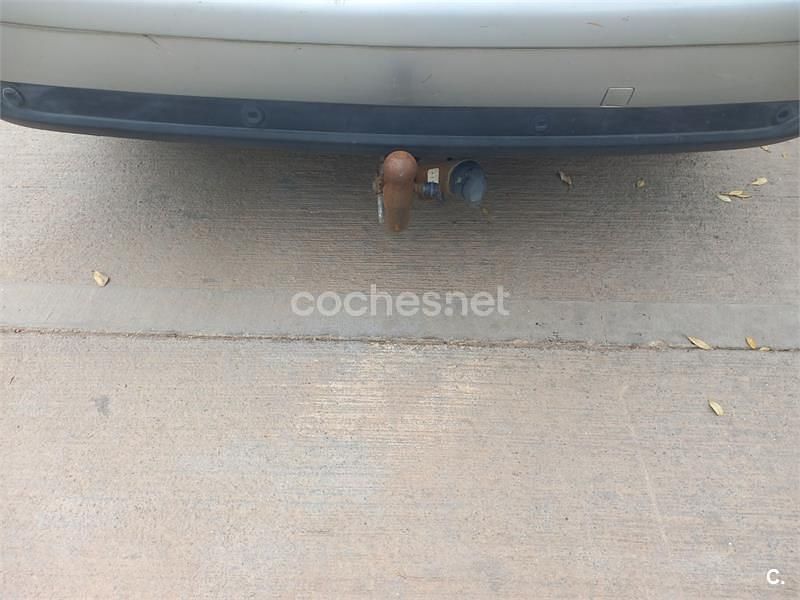 Usado Citroën C5 Exclusive 138 CV (101 kW) 2004 Gris / plata Berlina