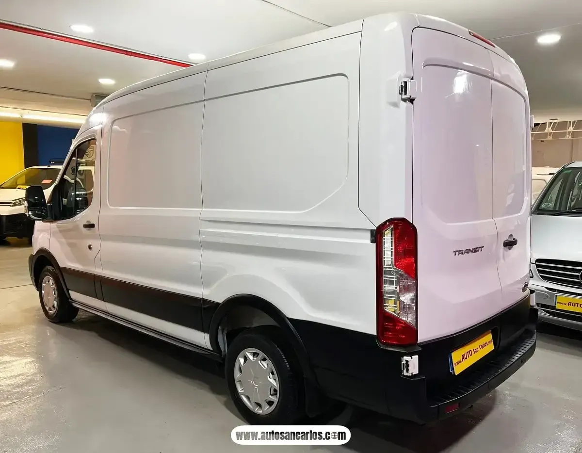 Usado Ford Transit Trend 130 CV (95 kW) 2021 Blanco Van