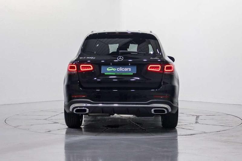 Usado Mercedes GLC300 245 CV (180 kW) 2020 Negro SUV