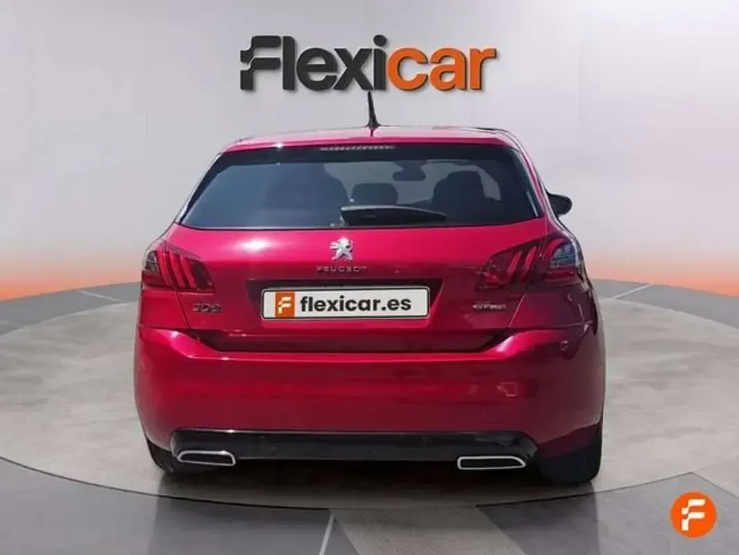 Usado Peugeot 308 GT-line 131 CV (96 kW) 2019 Rojo Utilitario