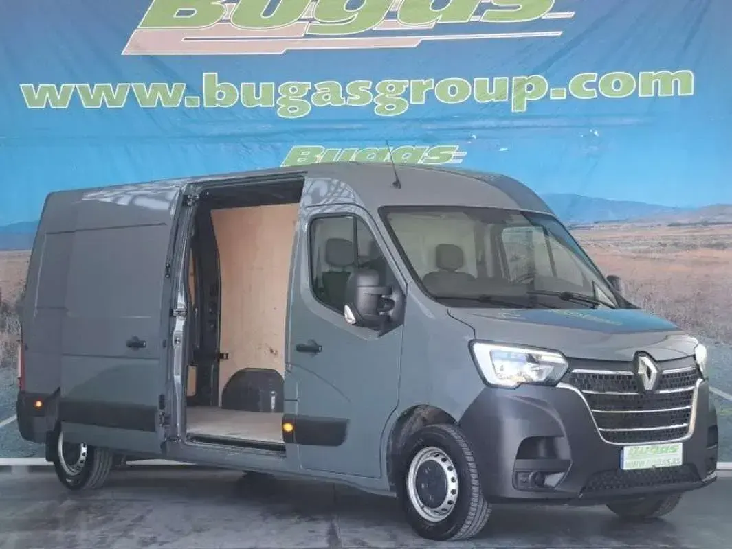 Usado Renault Master 105 CV (77 kW) 2022 Gris Monovolumen