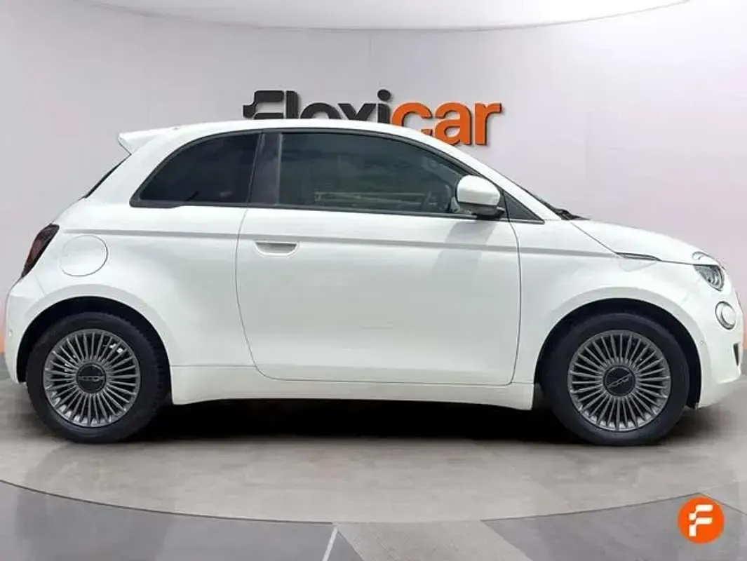 Usado Fiat 500e Icon 86 kW (118 CV) 2021 Gris Berlina