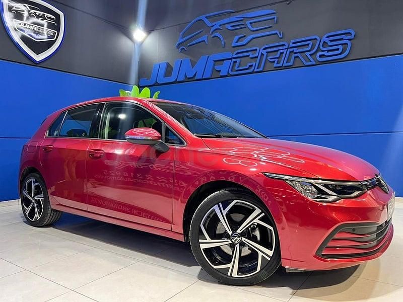 Usado VW Golf VIII Life 130 CV (95 kW) 2023 Granate Berlina