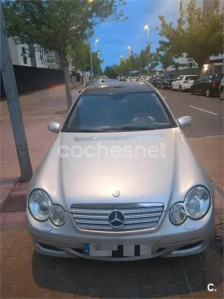Usado Mercedes C220 Sport Edition 150 CV (110 kW) 2006 Gris / plata Berlina