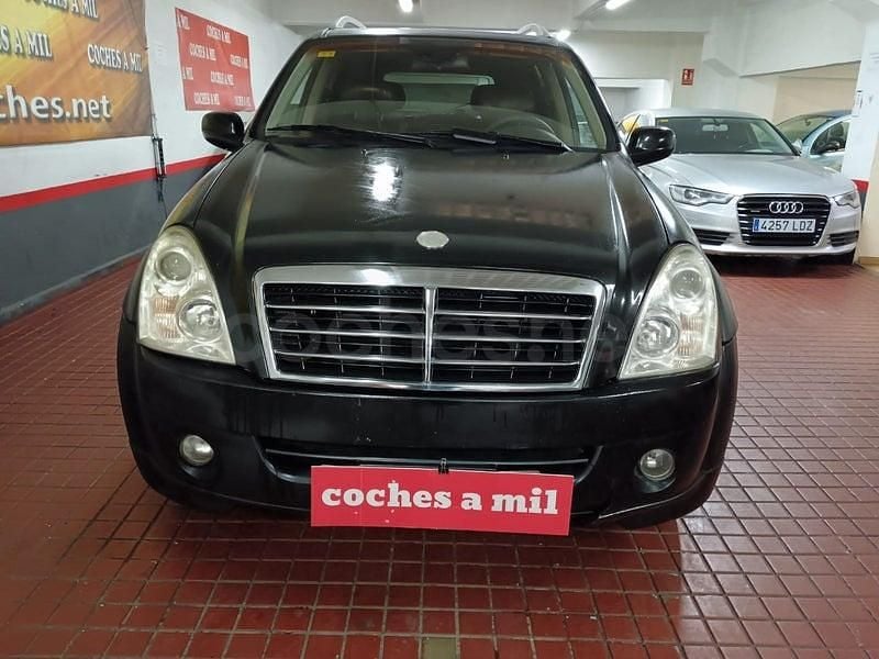 Usado Ssangyong (KGM) Rexton II 165 CV (121 kW) 2007 Negro SUV