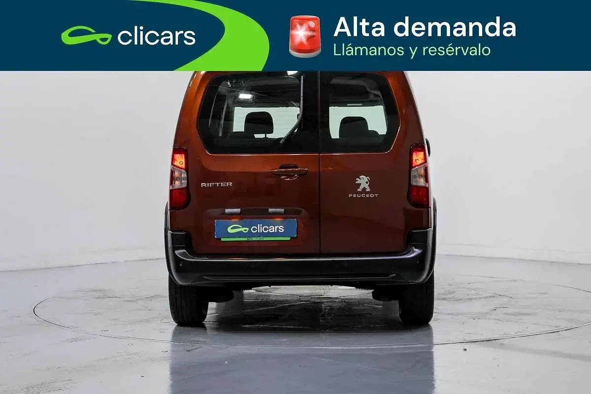 Usado Peugeot Rifter Active 102 CV (75 kW) 2019 Marrón Monovolumen