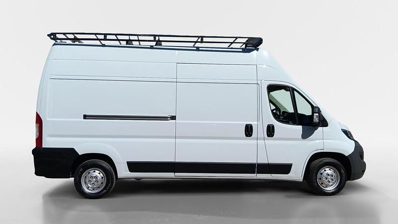 Usado Peugeot Boxer 140 CV (102 kW) 2023 Van