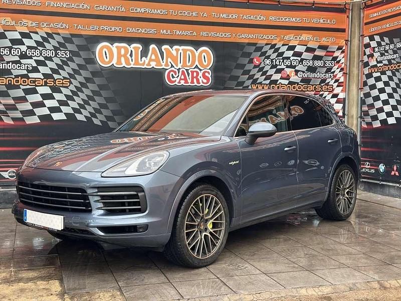Käytetty Porsche Cayenne 462 HP (339 kW) 2020 Harmaa Katumaasturi