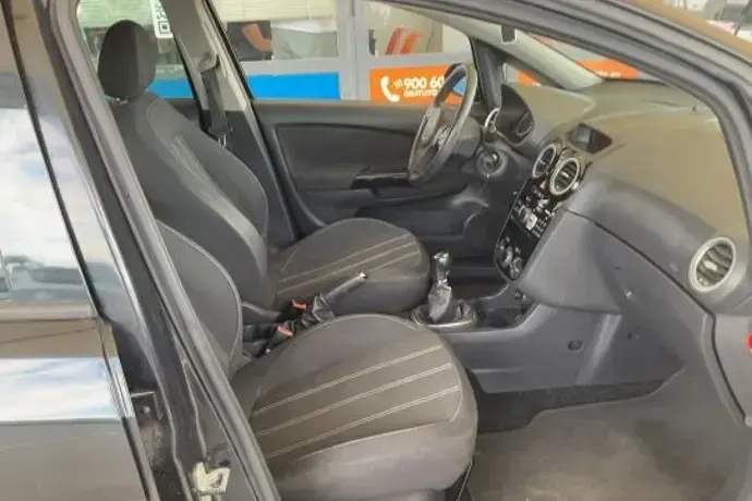 Usado Opel Corsa Color Edition 100 CV (73 kW) 2012 Utilitario