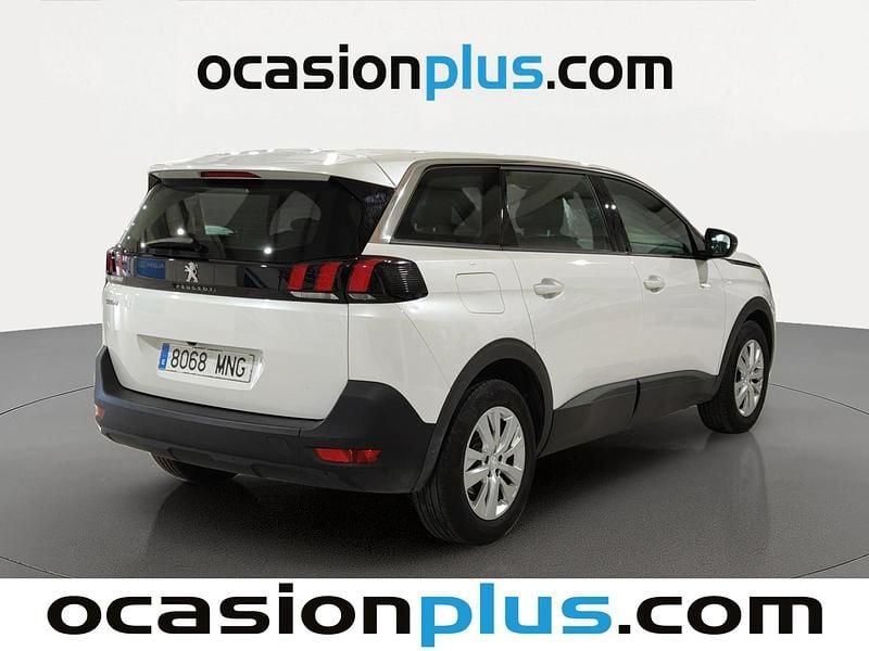Usado Peugeot 5008 Active 136 CV (100 kW) 2024 Blanco SUV