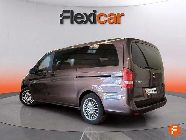 Usado Mercedes V220 163 CV (119 kW) 2018 Gris / plata Monovolumen