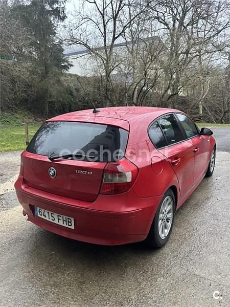 Usado BMW 120 163 CV (119 kW) 2006 Rojo Utilitario