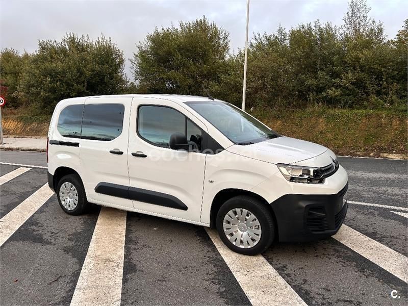 Usado Citroën Berlingo Live 102 CV (75 kW) 2019 Blanco Monovolumen