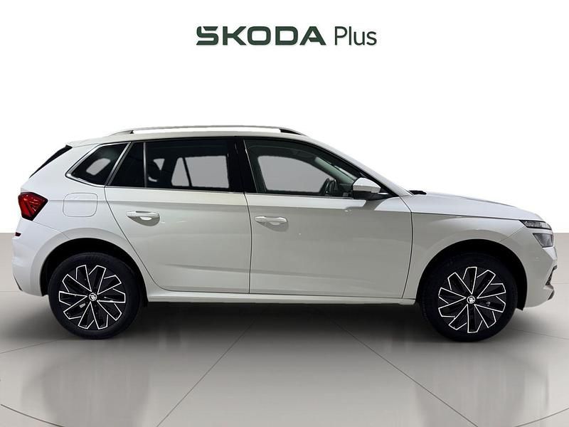 Usado Skoda Kamiq Sport 150 CV (110 kW) 2023 Blanco SUV