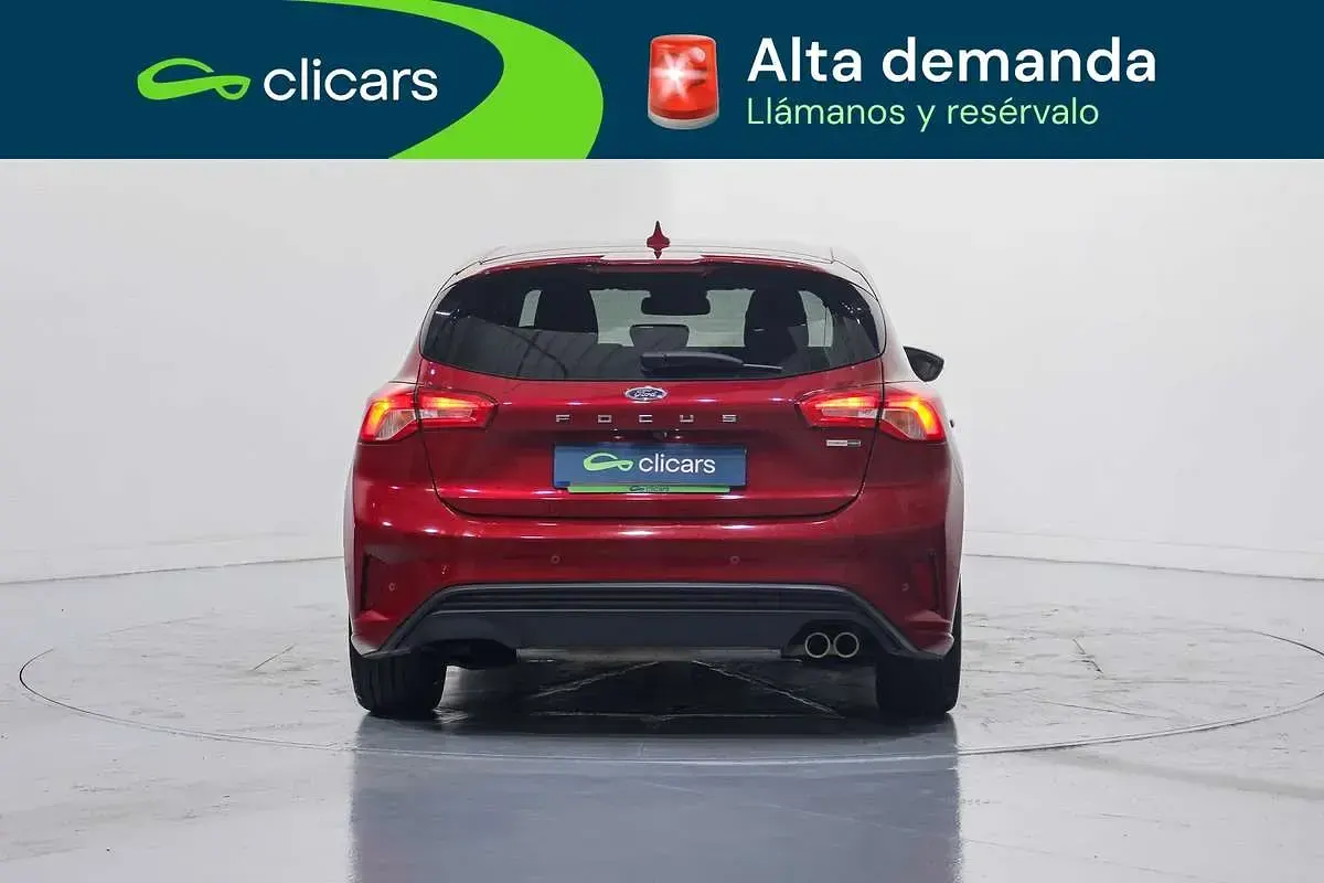 Usado Ford Focus ST-Line X 155 CV (114 kW) 2020 Rojo Utilitario