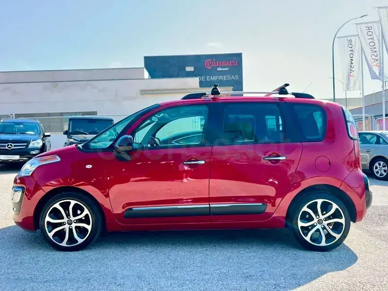 Usado Citroën C3 Picasso Feel 99 CV (72 kW) 2016 Granate Monovolumen
