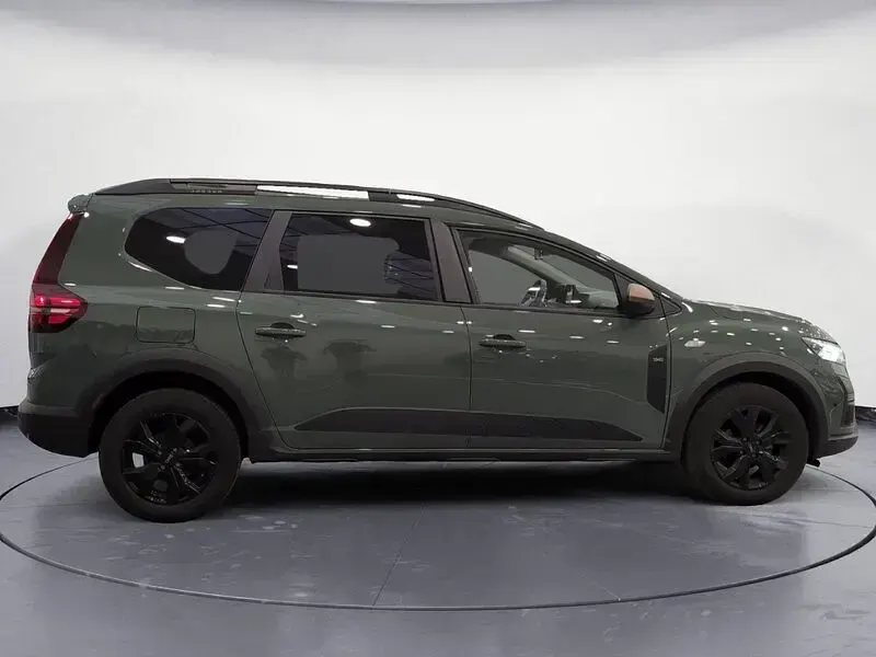 Usado Dacia Jogger Extreme 101 HP (74 kW) 2025 Branco Monovolume