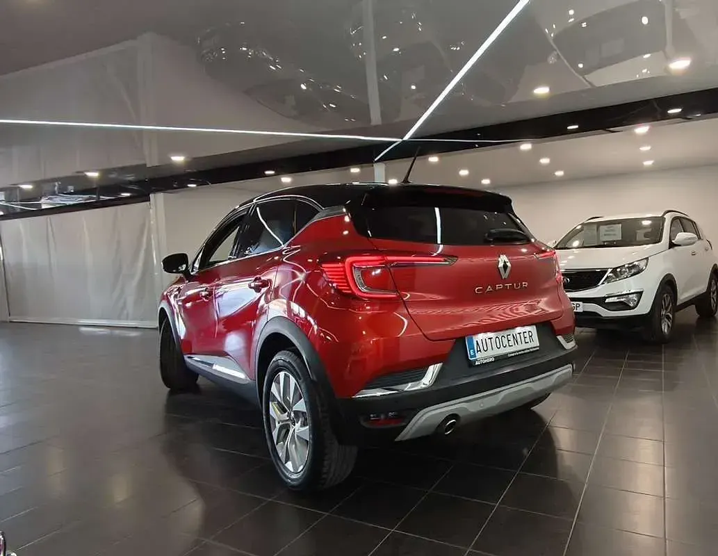 Usado Renault Captur Zen 131 CV (96 kW) 2020 Rojo SUV