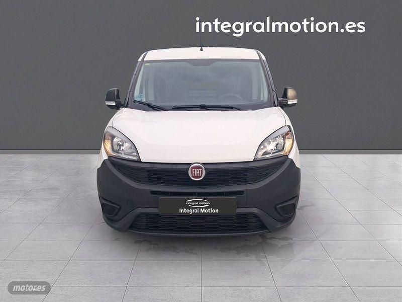 Usado Fiat Doblò 95 CV (69 kW) 2019 Blanco Monovolumen