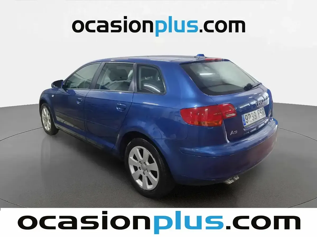 Usado Audi A3 Sportback Ambiente 140 CV (102 kW) 2007 Azul Utilitario
