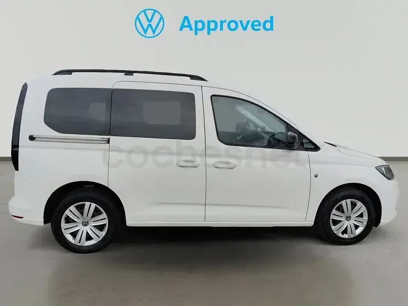 Usado VW Caddy 102 CV (75 kW) 2024 Blanco Monovolumen