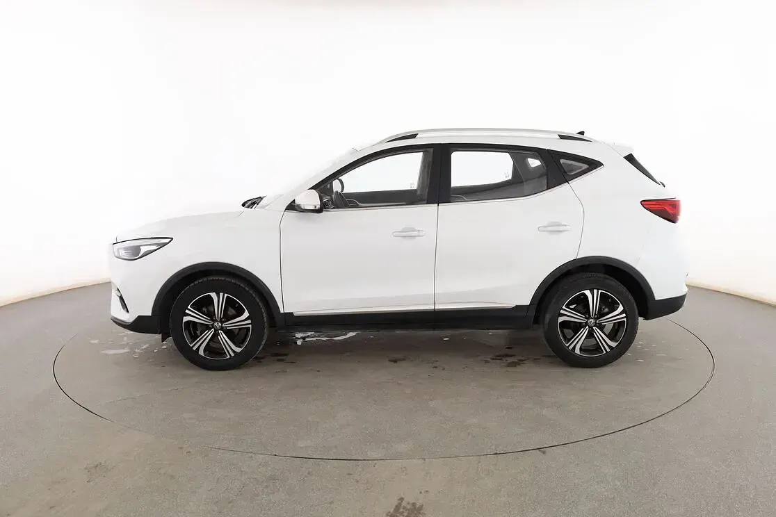 Usado MG ZS Comfort 106 CV (77 kW) 2023 Blanco SUV