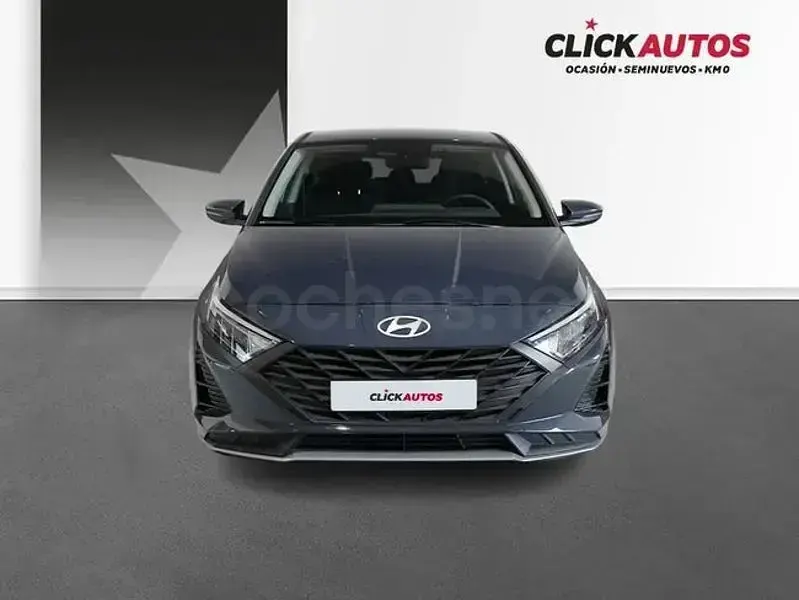 Usado Hyundai i20 84 CV (61 kW) 2025 Gris / plata Utilitario