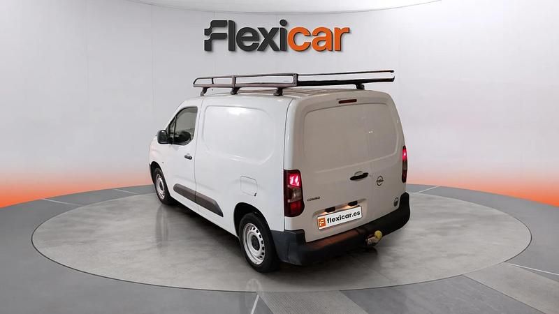 Usado Opel Combo 99 CV (72 kW) 2019 Blanco Van