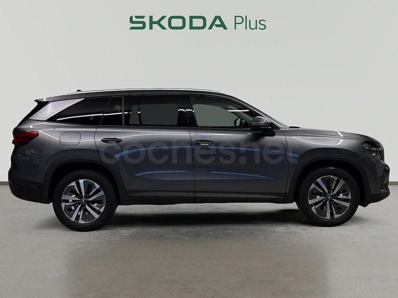 Usado Skoda Kodiaq Selection 150 CV (110 kW) 2025 Gris SUV