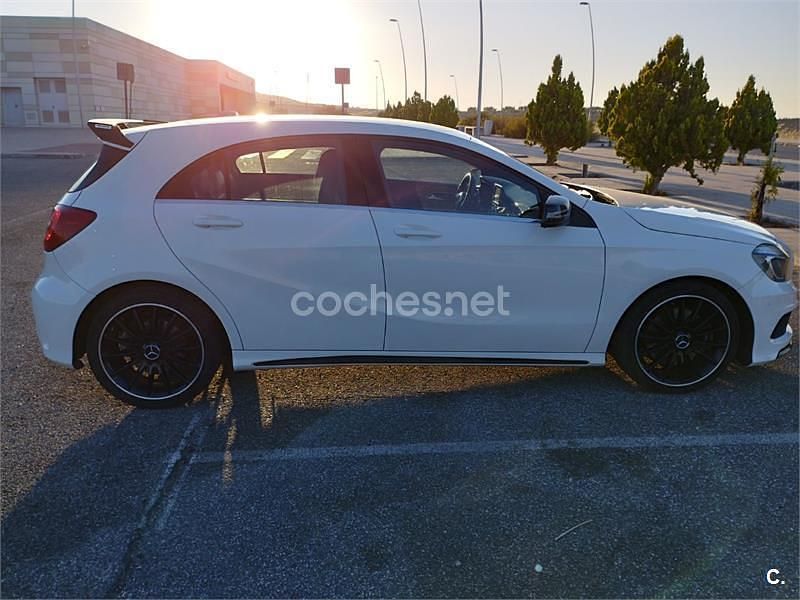 Blanco Usado 2015 Mercedes A250 AMG line Berlina | 17.200 € (Precio justo) - Imagen 1/4