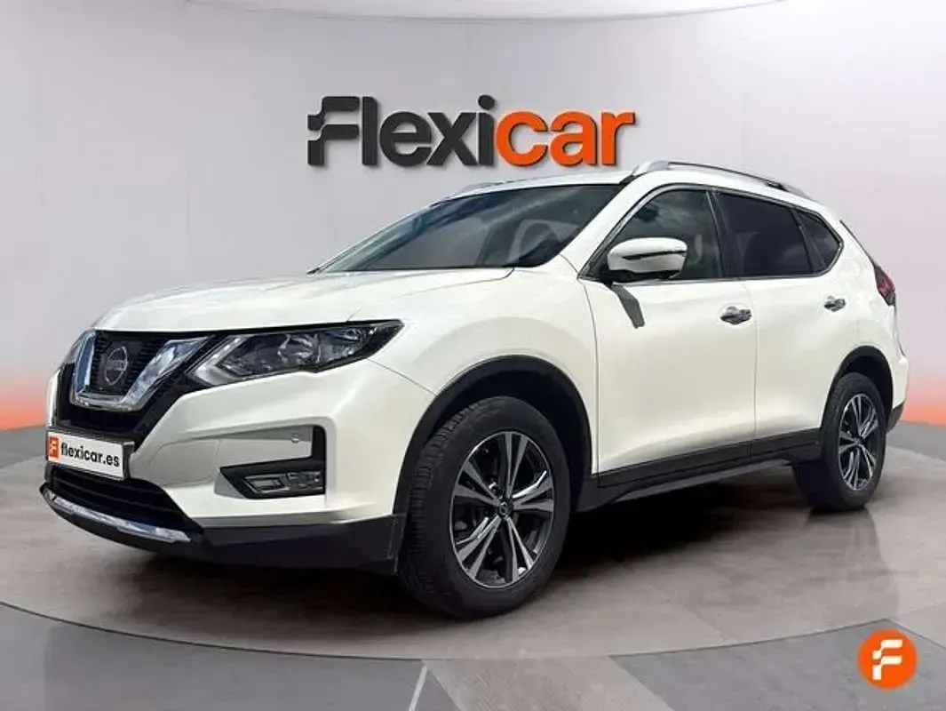 Usado Nissan X-Trail N-Connecta 163 CV (119 kW) 2018 Blanco SUV