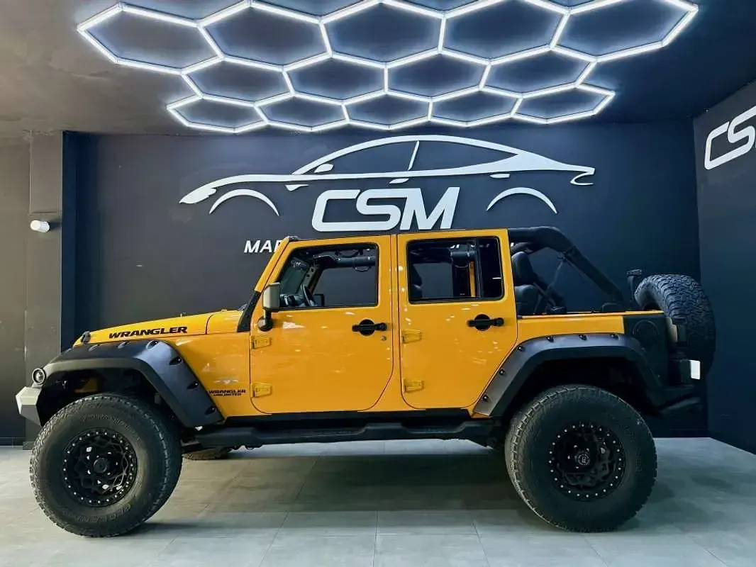 Usado Jeep Wrangler 284 CV (208 kW) 2012 Amarillo SUV