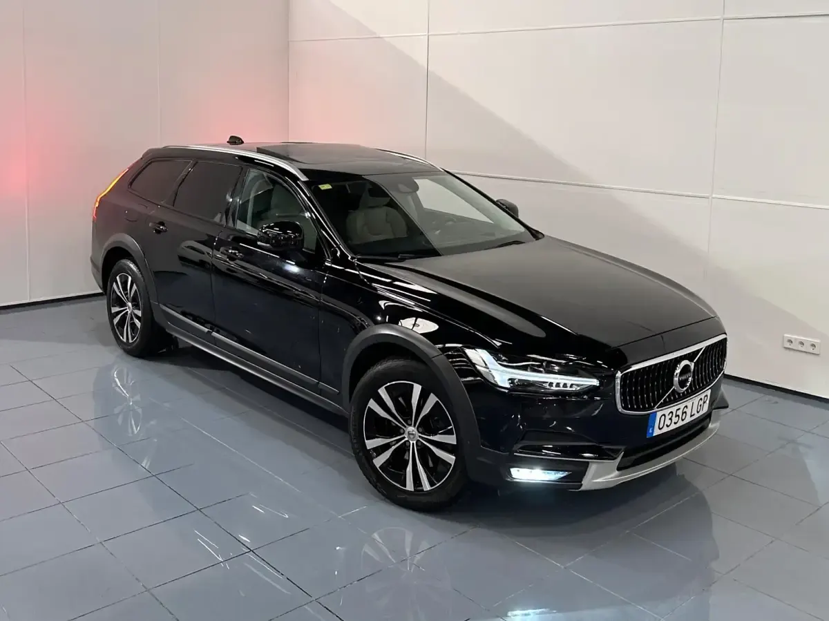 Usado Volvo V90 CC Pro 190 CV (139 kW) 2020 Negro Familiar