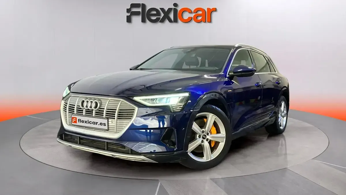 Usado Audi e-tron Premium 369 kW (503 CV) 2022 Azul SUV