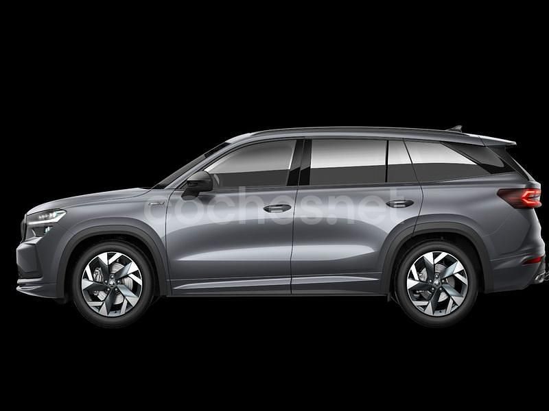 Nuevo Skoda Kodiaq SportLine 150 CV (110 kW) 2025 Gris / plata SUV