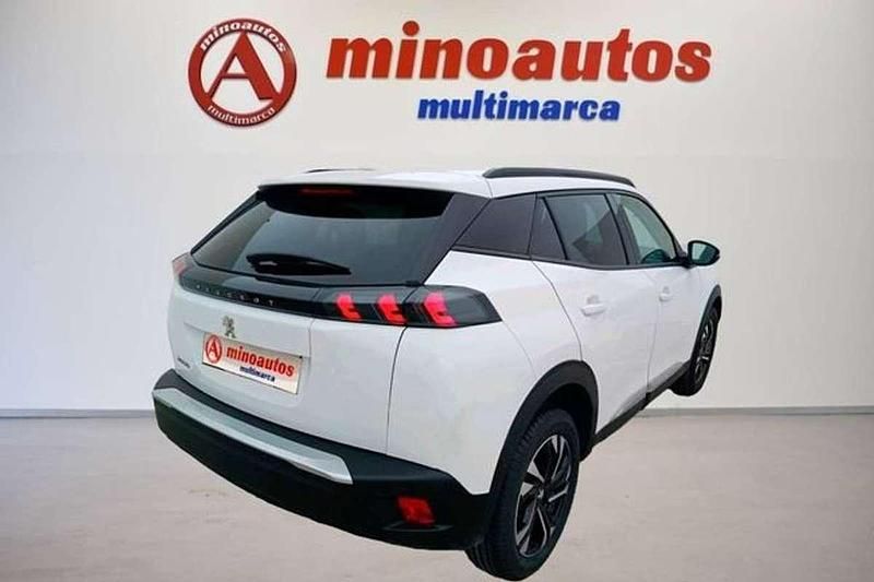 Usado Peugeot 2008 Allure 101 CV (74 kW) 2021 Blanco SUV