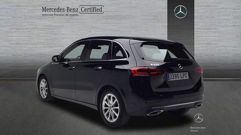 Usado Mercedes B200 Sport 163 CV (119 kW) 2021 Negro Monovolumen