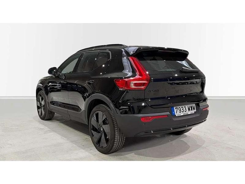 Usado Volvo XC40 163 CV (119 kW) 2024 Negro SUV