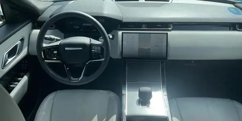Usado Land Rover Range Rover Velar S 404 CV (297 kW) 2025 Oro SUV
