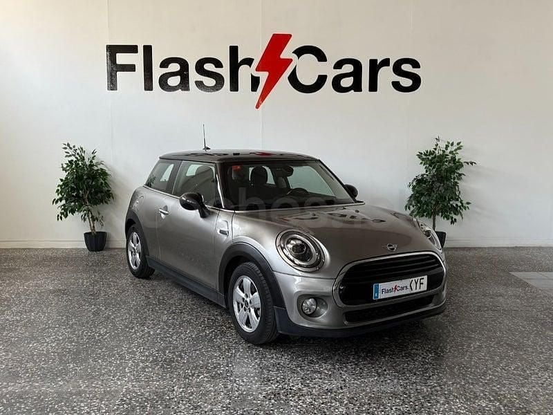 Usado Mini Cooper 136 CV (100 kW) 2019 Gris / plata Utilitario