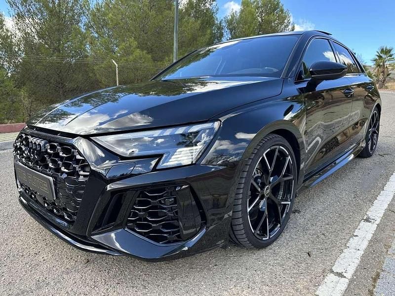 Usado Audi RS3 Sportback Sport 400 CV (294 kW) 2024 Negro Utilitario