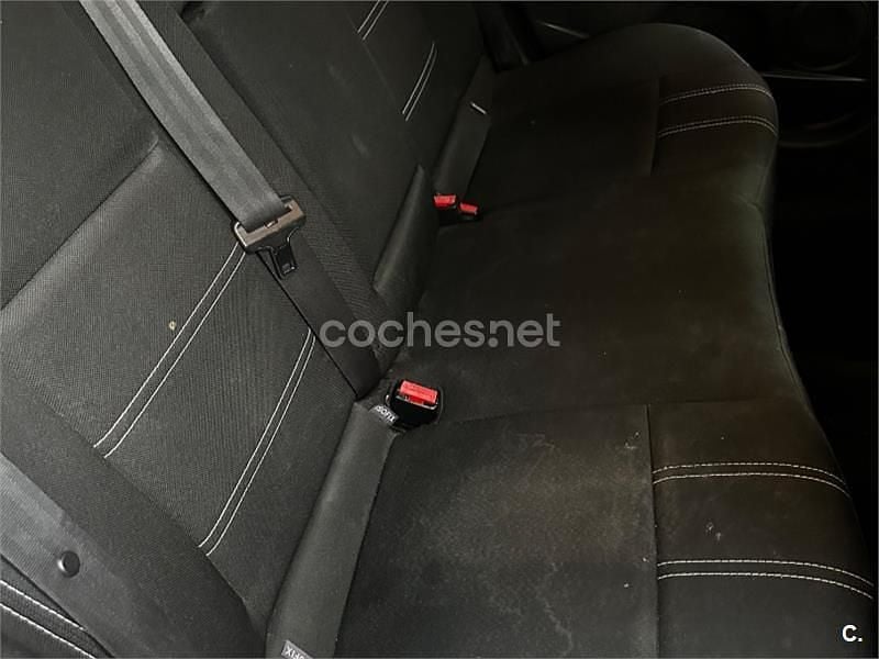 Granate Usado 2014 Renault Fluence LIMITED Berlina | 3500 € (Precio justo) - Imagen 1/4